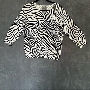 Izod Black and White Zebra Print Cardigan size Medium